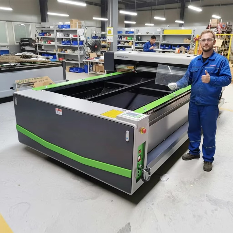Industrial Laser Cutters - Machine de découpe laser CO2 à
