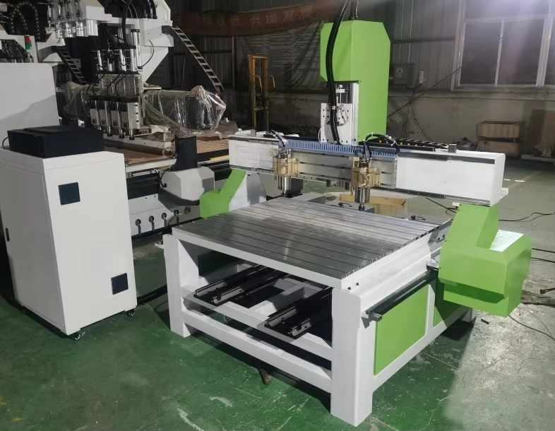 Machine de gravure CNC à 4 axe - Cnc Router Machine avis et prix